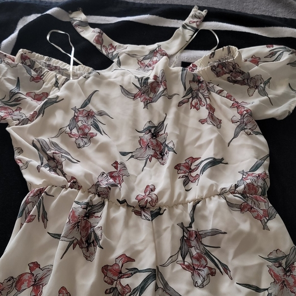 Jumpsuit - Picture 4 of 4